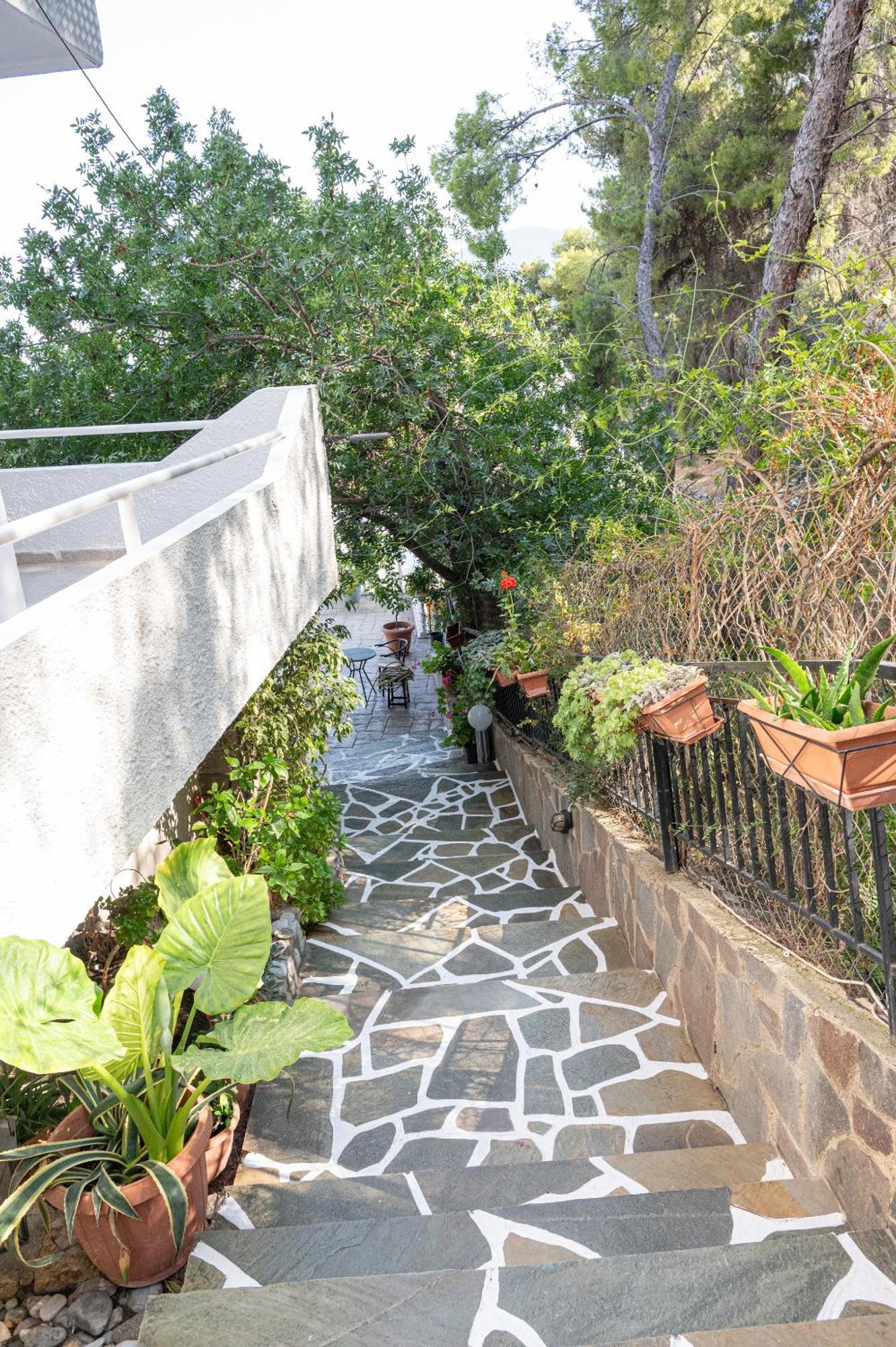 Lions 2 Studios & Apartments, Poros Island. Poros Town Bagian luar foto